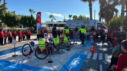 Jandarma’dan öğrencilere trafik eğitimi