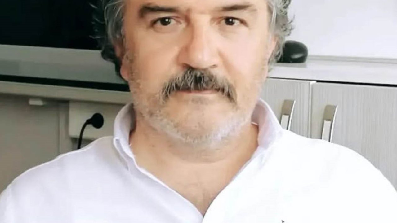 Kalp krizi geçiren sınıf öğretmeni hayatını kaybetti