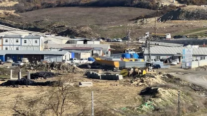 Kamyon şoförü gazoz şişesindeki antifrizi içmesi sonucu ağır yaralandı