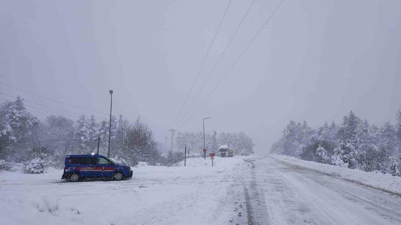 Karabük’te 112 köy yolu ukaşıma kapandı