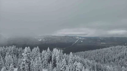 Karla kaplanan Ilgaz Dağı havadan görüntülendi