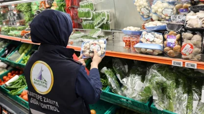 Kartepe’de marketlerde fahiş fiyat ve etiket denetimi yapıldı