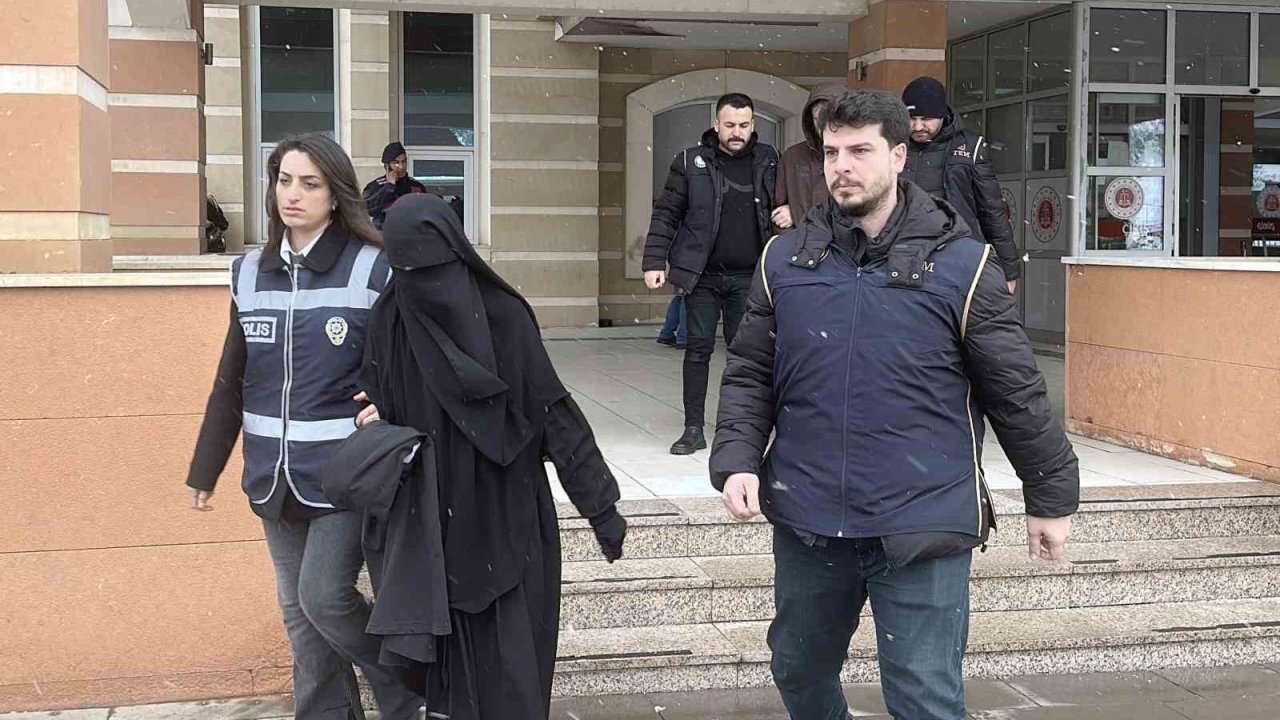 Kastamonu’da DEAŞ operasyonunda gözaltına alınan 2 şüpheli tutuklandı