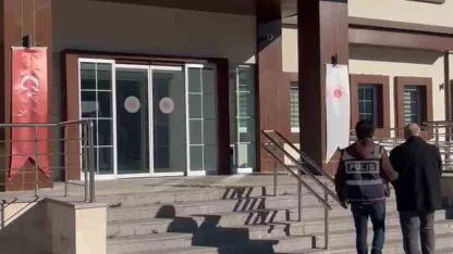 Kastamonu’da firari şahsı polis yakaladı