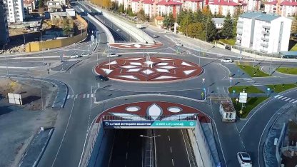 Kayseri Büyükşehir, kavşak peyzajı ile kentin vitrinine renk ve estetik katıyor