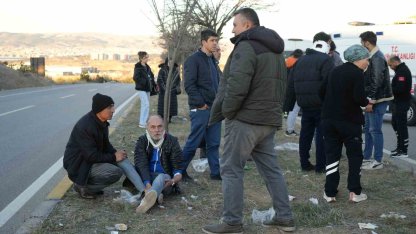 Kırıkkale’de 3 servis aracı çarpıştı: 10 yaralı