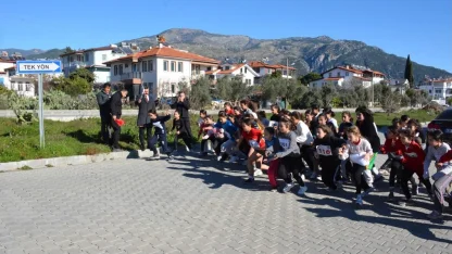 Köyceğiz’de Atatürk yol koşusu yapıldı