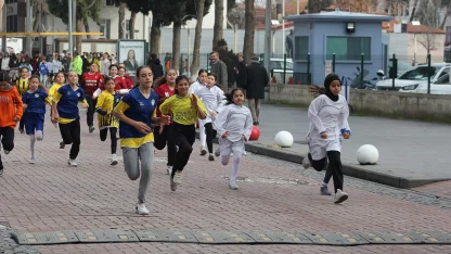 Kula’da Atatürk Kır Koşusu düzenlendi