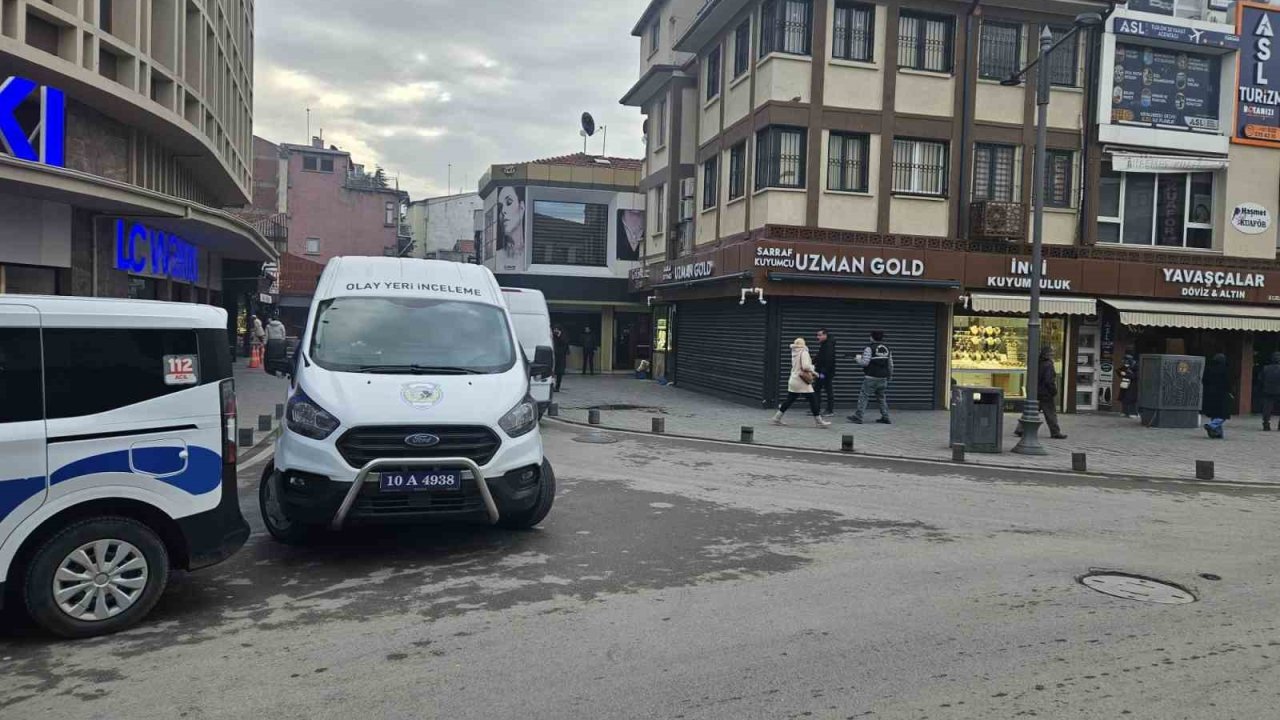 Kuyumcuya silahlı saldırı
