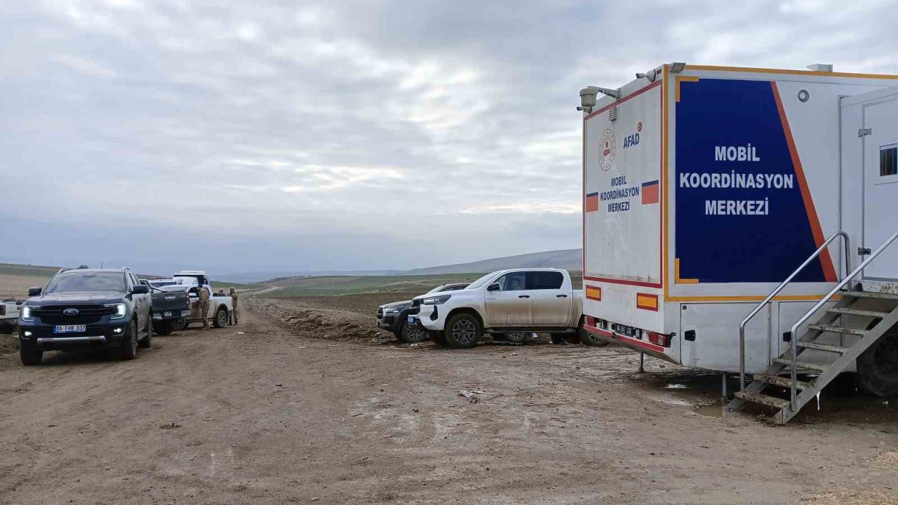 Libya heyetini taşıyan uçağın düştüğü bölgedeki çalışmalar 3. gününde de devam ediyor