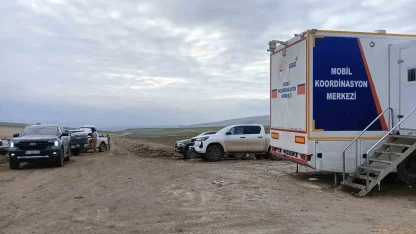 Libya heyetini taşıyan uçağın düştüğü bölgedeki çalışmalar 3. gününde de devam ediyor