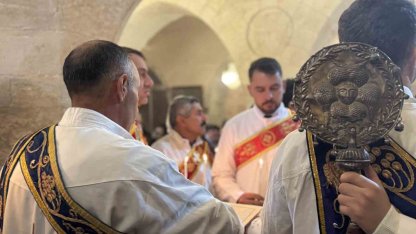 Mardin’de Süryani Hristiyanlar Noel’i Kırklar Kilisesi’nde ayinle karşıladı
