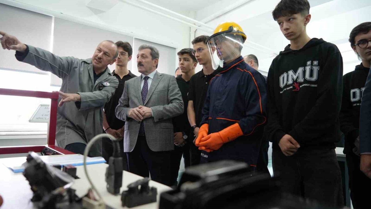 Mesleki eğitimde bir ilk: ’Elektrikli Araçlar Eğitim Merkezi’ Samsun’da kuruldu