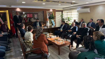 MHP Etimesgut İlçe Başkanı Muratgül’den AK Parti Etmisgut İlçe Başkanı Şankazan’a ziyaret