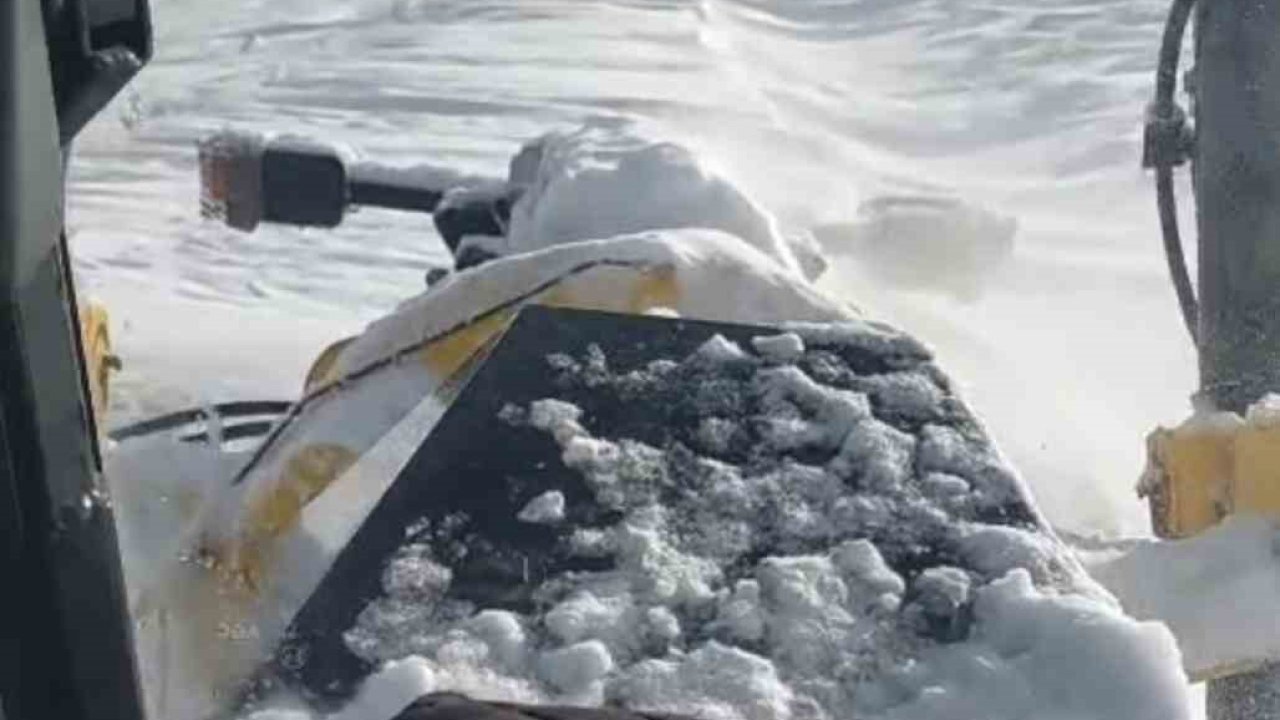 Muş’ta kar yağışı: 333 köy yolu kapandı