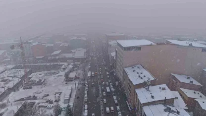 Muş’ta kar yağışı etkili oldu