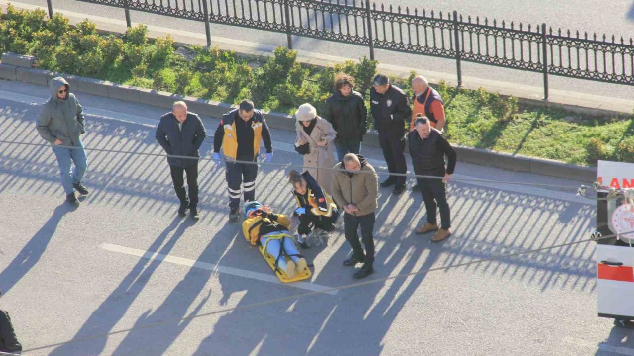 Pikap ile motosiklet çarpıştı: 1 yaralı