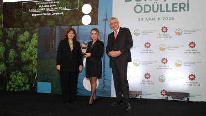 Plastik atıkları doğaya zarar vermeden dönüştürdüler, ödülü kazandılar