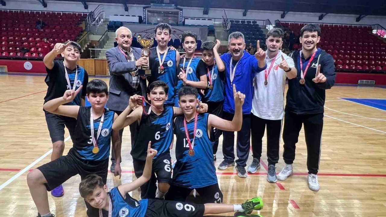 Potada Kütahya’nın zirvesi Zafertepe