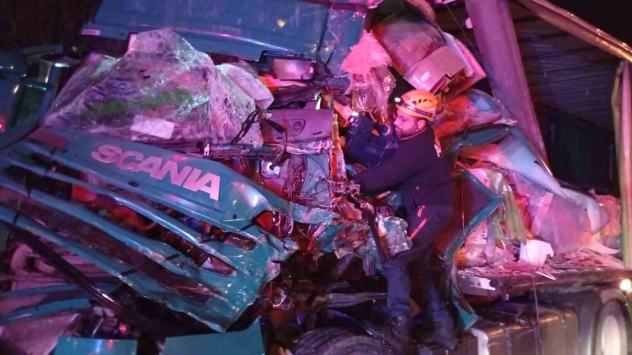 Rize’de tır kazası: 1 yaralı