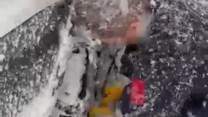 Sağlık ekiplerinin kar mesaisi: Zincir takıp hastaya ulaştılar