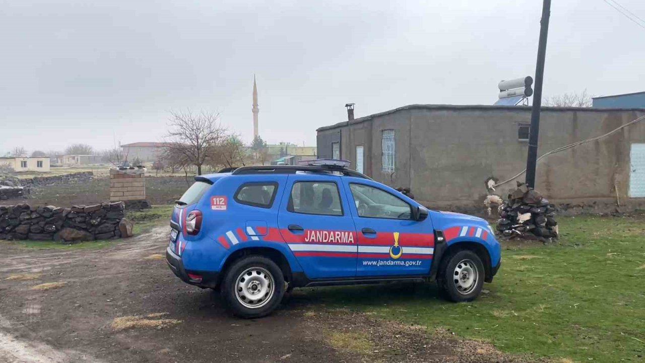 Şanlıurfa’da tartıştığı eşi ve oğlunu öldürdü