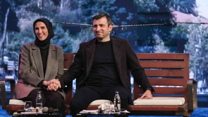 Selçuk Bayraktar: "Geleceğe yürüyebilmek için farklı olmanız gerekiyor"