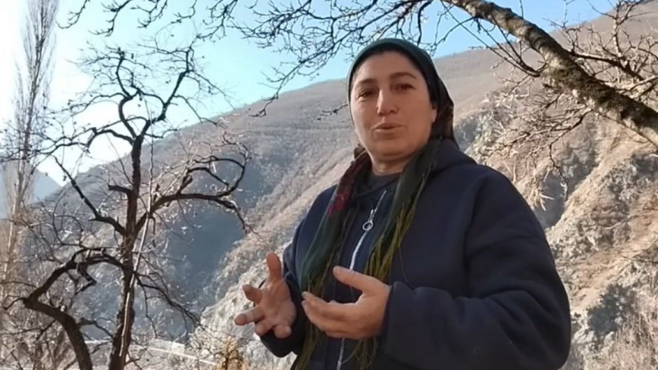 Tarla faresiyle kurduğu diyalog sosyal medyada ilgi çekti