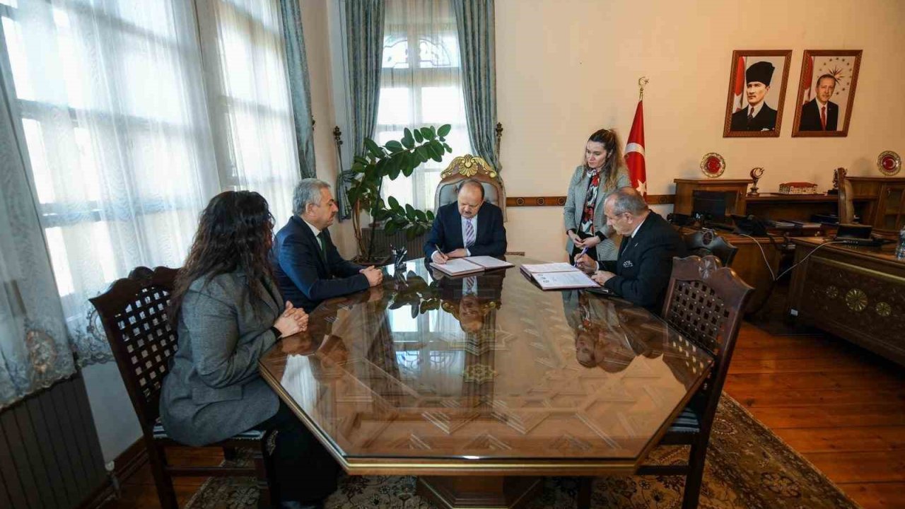 Taşköprü Belediyesi, 2 milyon liralık hibe desteğiyle yaşlılara evde bakım desteği sağlayacak