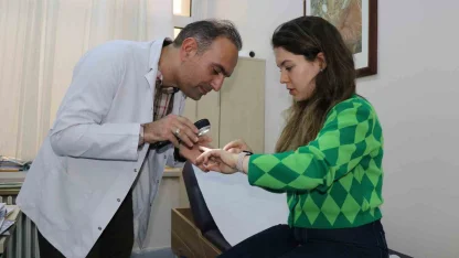 Uzmanı açıkladı: "Güneş kremi sadece yazın değil, kışın da kullanılmalı"