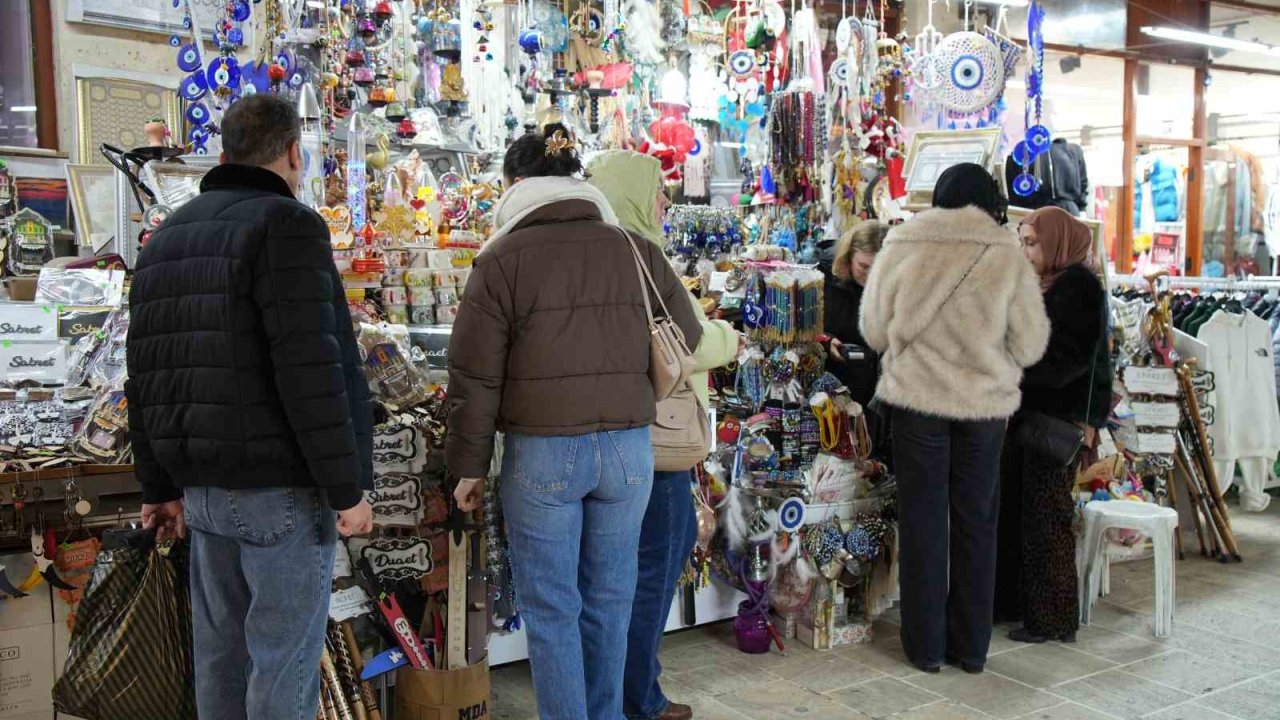 Vakıfların Tüfe endeksini katlayan kira artışları esnafı zorluyor