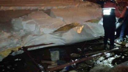 Van’da ahır çöktü, 5 küçükbaş hayvan telef oldu