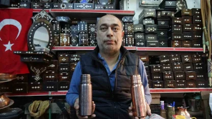 Yeni model bakır su mataraları büyük rağbet görüyor