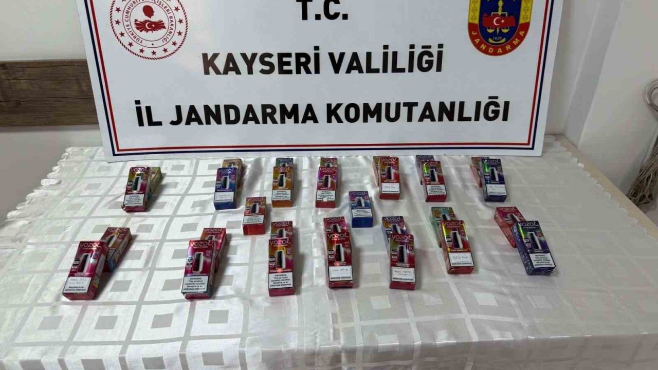 Yol kontrolünde 930 paket kaçak sigara ele geçirildi