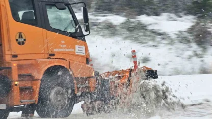 Zonguldak’ta ekiplerin karla mücadele çalışmaları sürüyor