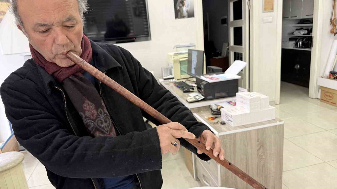 165 yıllık kavalını, hayrat çeşmesi yapmak için satışa çıkardı