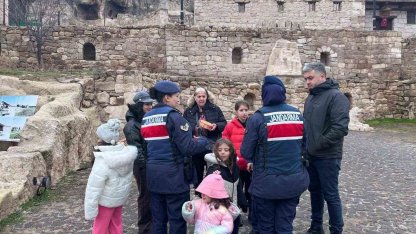 300’e yakın vatandaşa kadına şiddetle mücadele anlatıldı