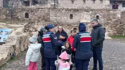 300’e yakın vatandaşa kadına şiddetle mücadele anlatıldı