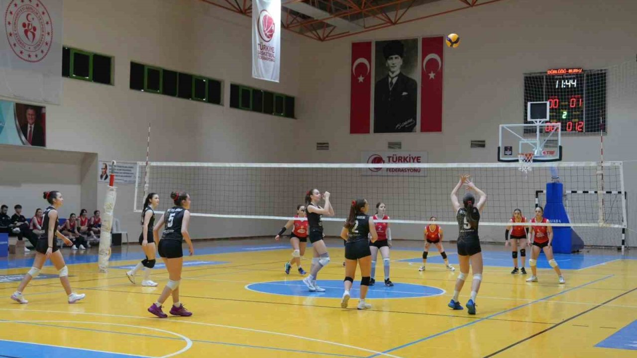 4. Geleneksel Yıldız Kızlar Voleybol Turnuvası başladı