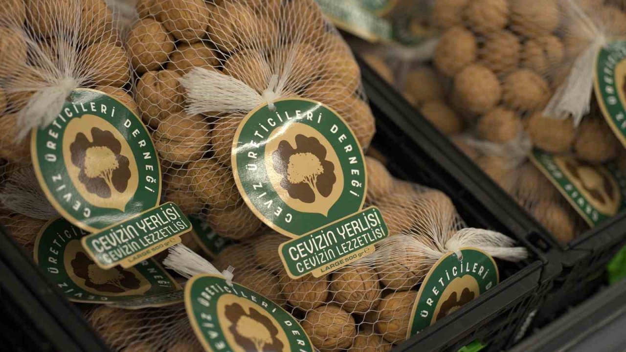 A101, yerli cevizi üreticisinden tüketiciye taşıyacak