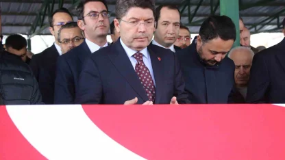 AK Parti Uşak eski Milletvekili Altay son yolculuğuna uğurlandı