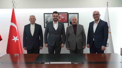 AK Parti’de 3 ilçe başkanı görevden alındı