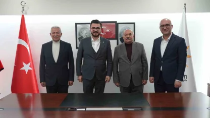 AK Parti’de 3 ilçe başkanı görevden alındı