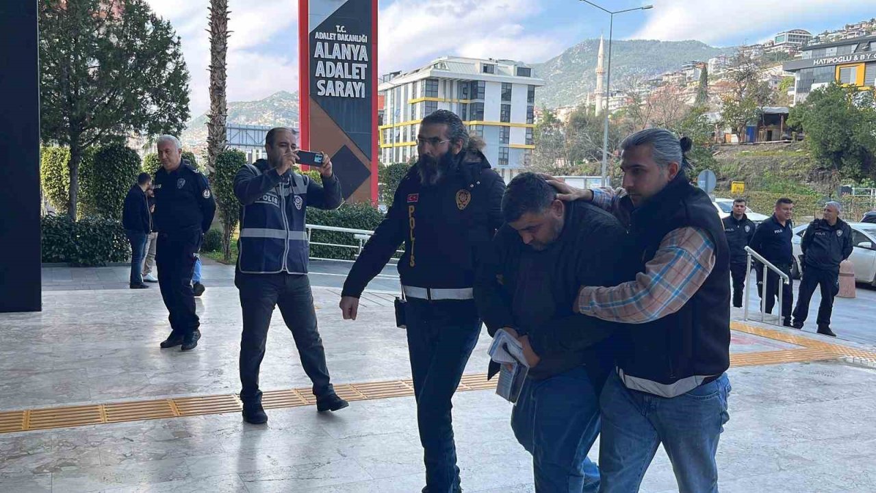 Alanya’da bıçak ve zincirlerin kullanıldığı kavgaya 3 tutuklama