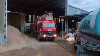 Alanya’da palet atölyesinde yangın büyümeden söndürüldü