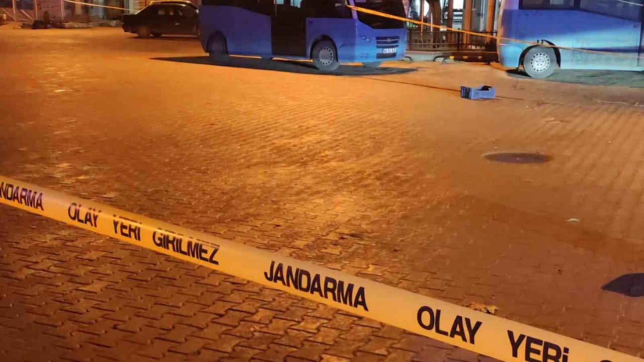 Alkol masasında tartışma kanlı bitti: 1 ölü 2 ağır yaralı