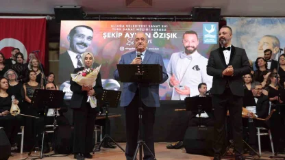 ASEV TSM Korosu, Şekip Ayhan Özışık eserleriyle sahne aldı