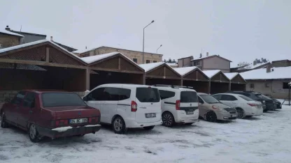 Aşırı soğuklar Tercan’da pazar yerini boş bıraktı