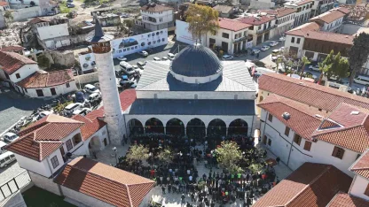 Asrın felaketinde yerle bir olan Habibi Neccar Camii’nde 6 Şubat’ın ardından ilk cuma namazı kılındı