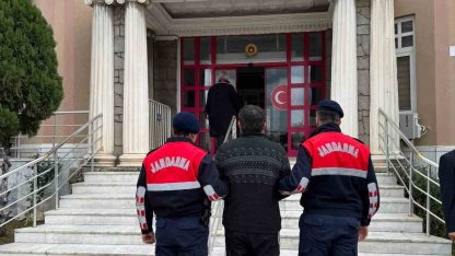 Aydın’da aranan şahıslar jandarmadan kaçamadı